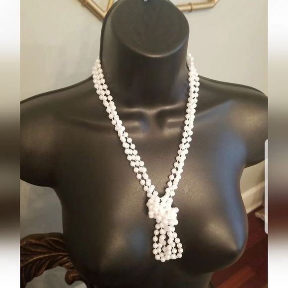 Women's 30" White Faux Pearl Necklaces Set of 3! - Picture 11 of 12